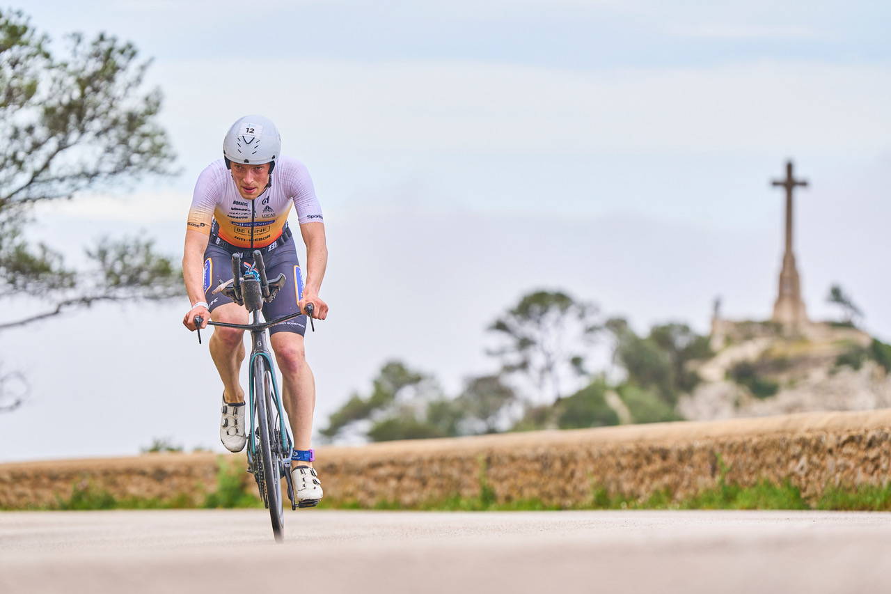 Portocolom Triathlon 2025: Cappan und Eggenschwiler siegen auf Mallorca