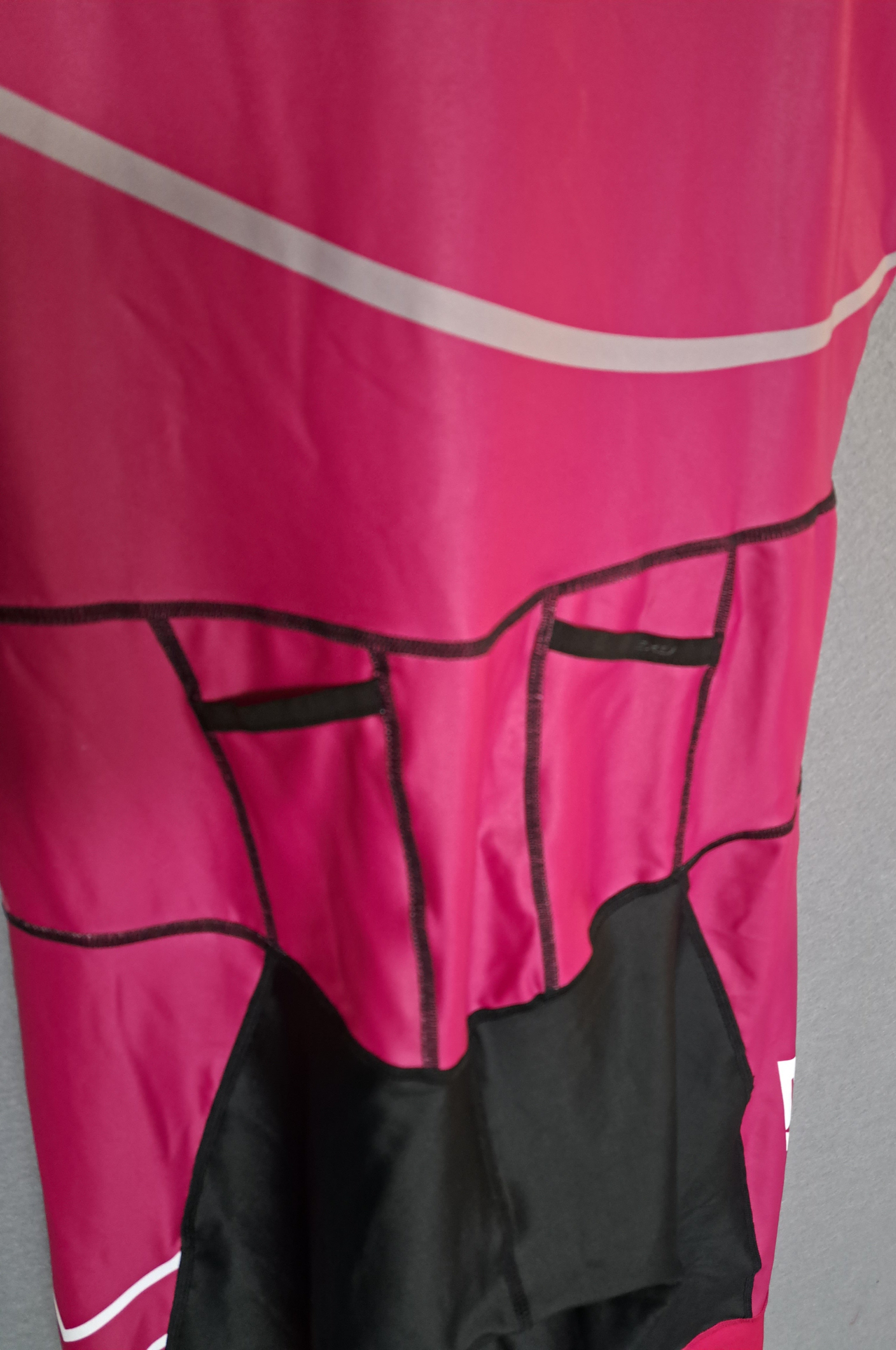 2XU Perform Front Zip Trisuit, Damen, Berry/Black/Grey