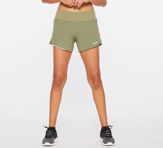 2XU Aero 4inch Shorts, Damen, Alpine/Silver Reflective