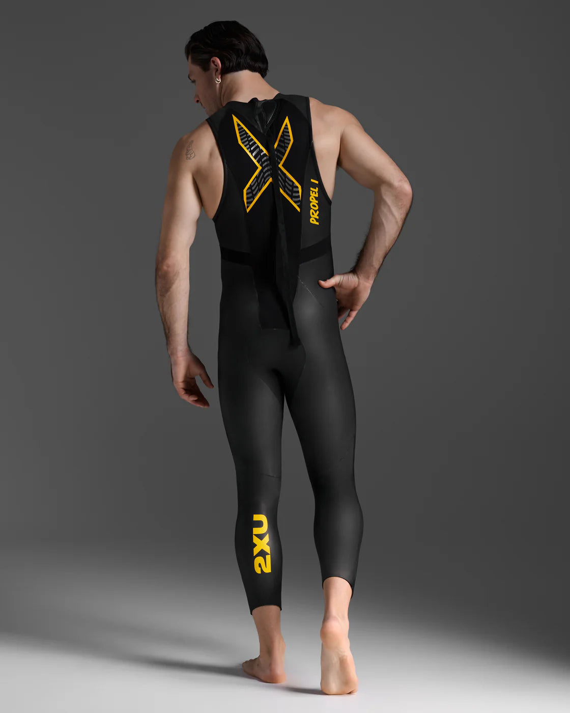 2XU P:1 Propel Sleeveless, Neoprenanzug, Herren, black/ambition