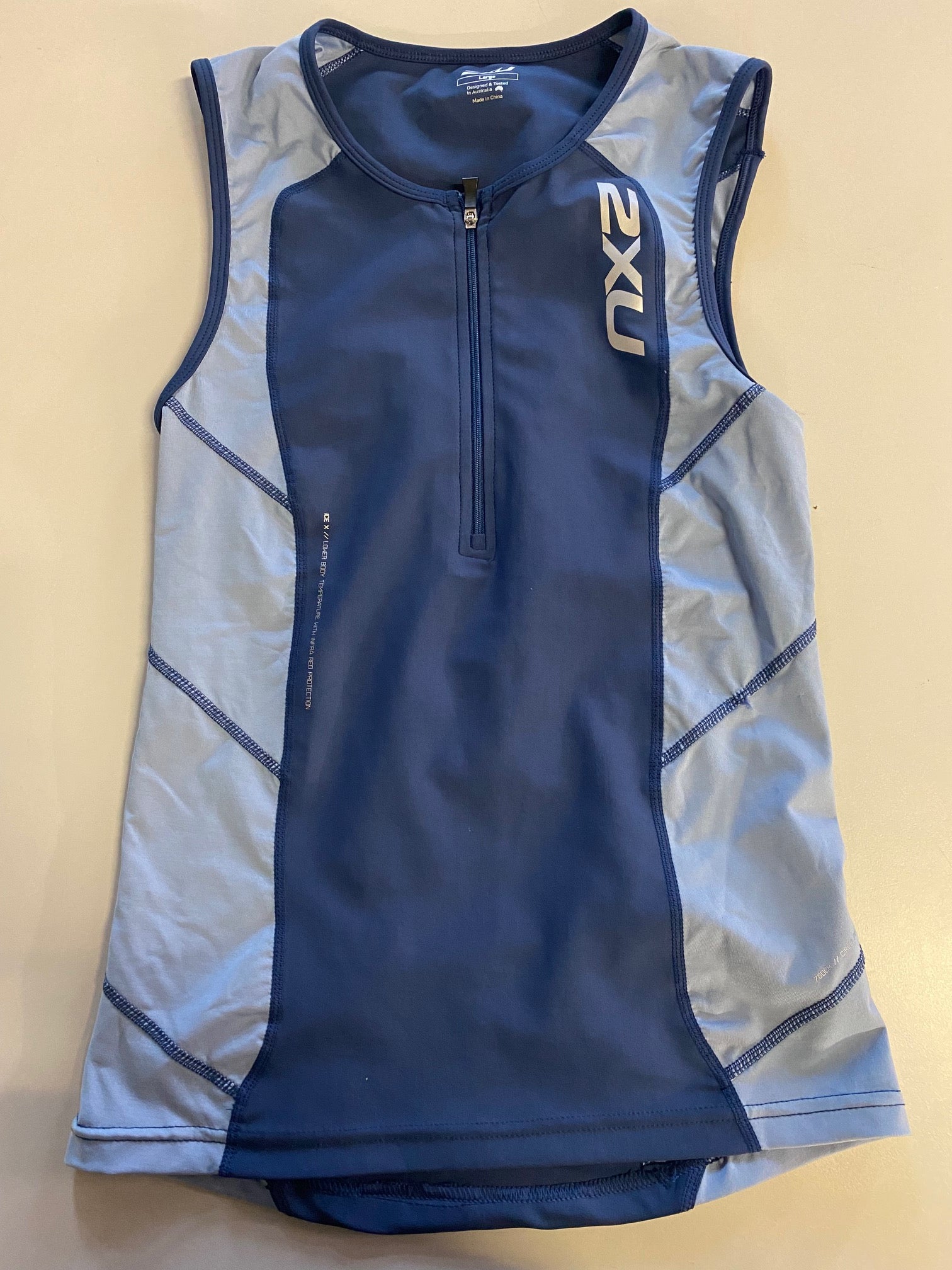 2XU Long Distance Tri Singlet, Damen, Indigo/Grey
