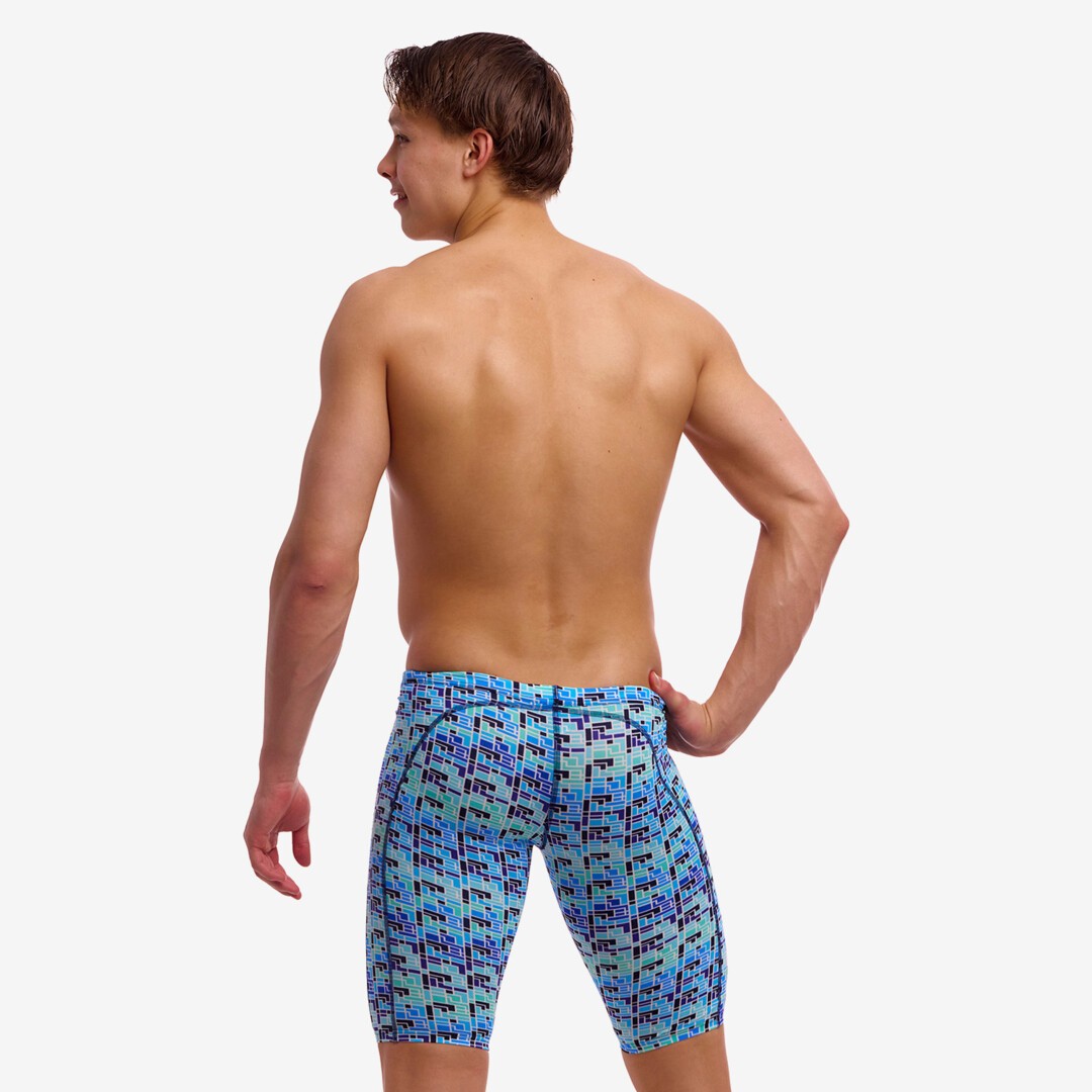 Tragebild Badehose von hinten