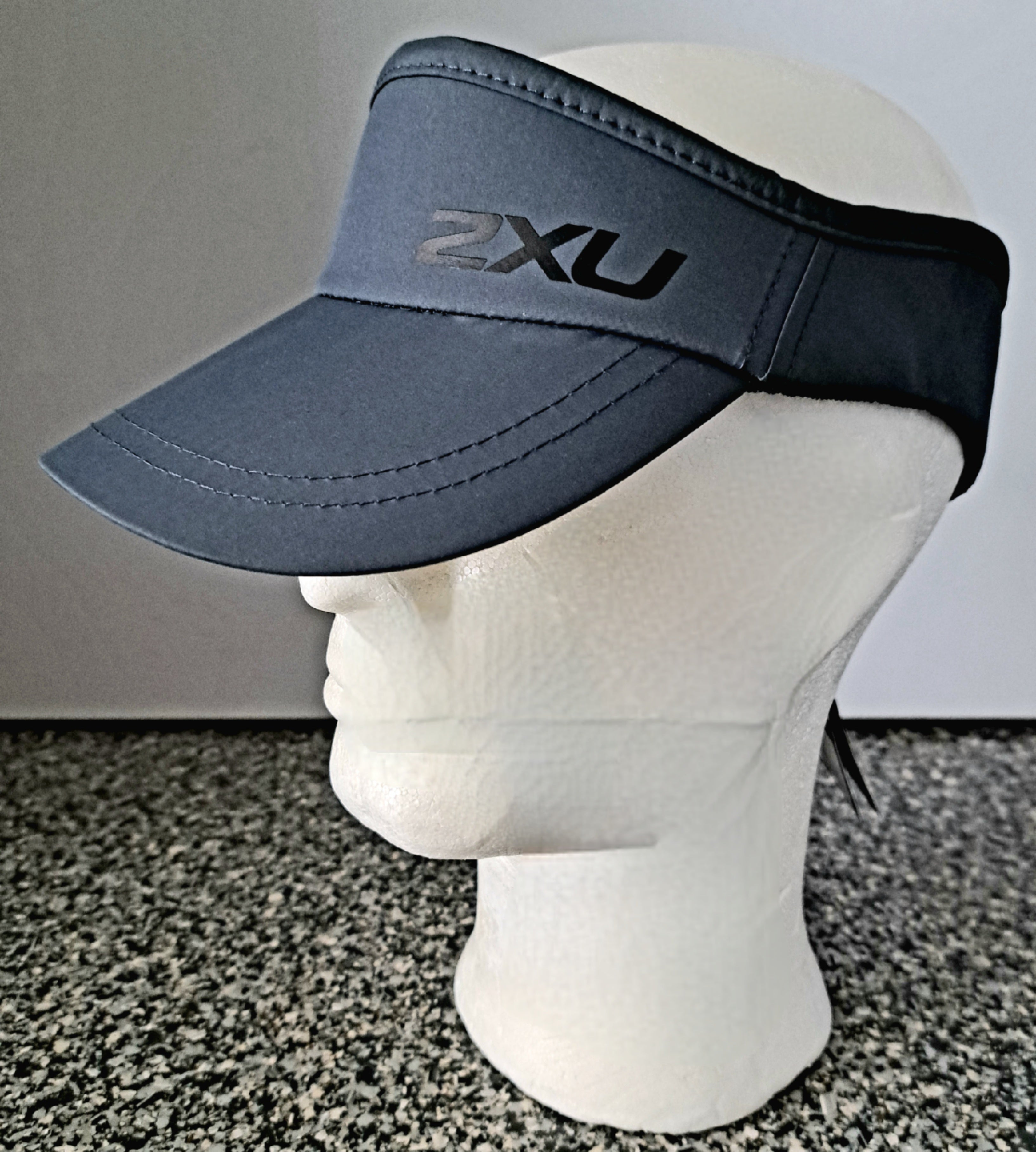 2XU Unisex Run Visor Turbulence/Black