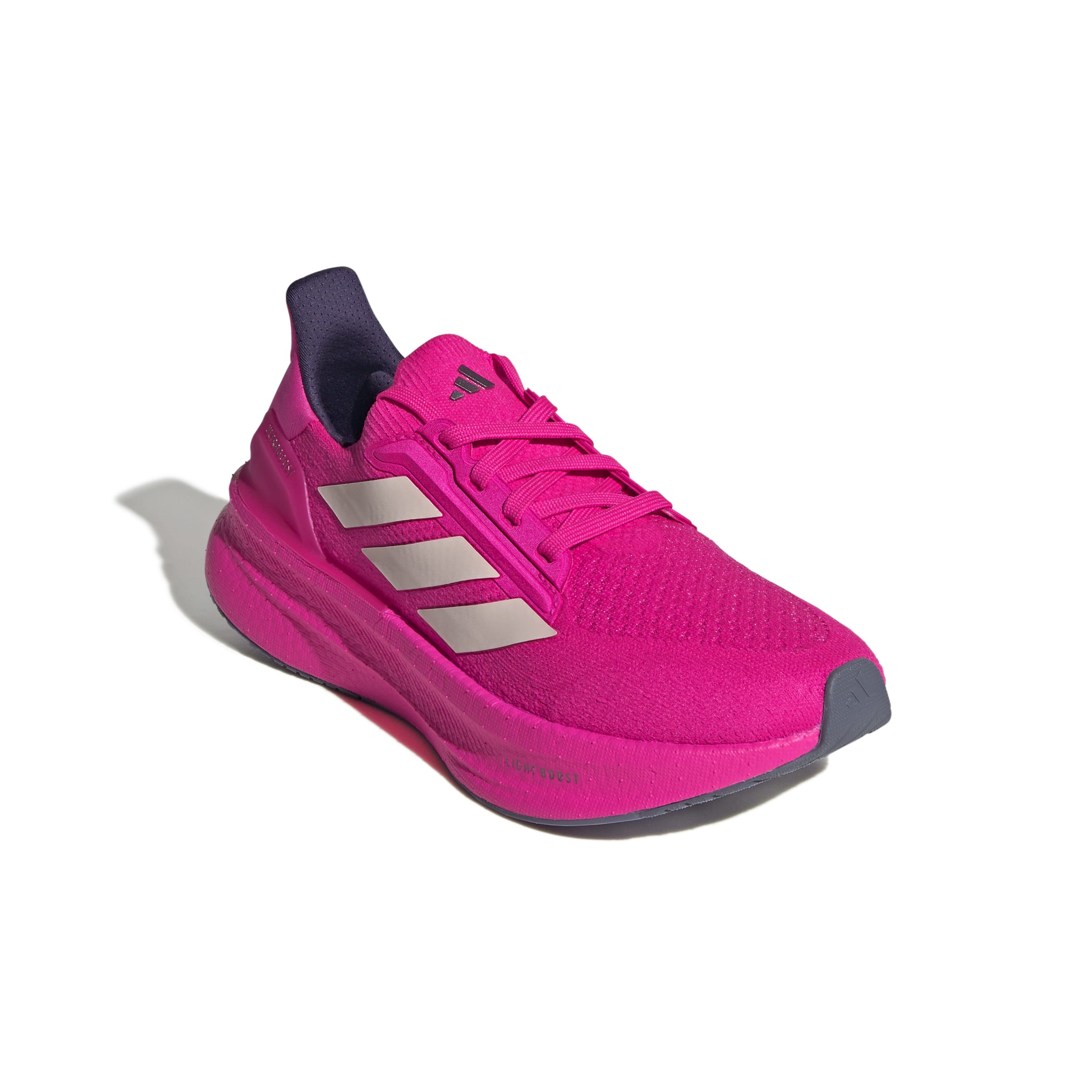 Schrägansicht rechter Schuh von vorne Außenseite