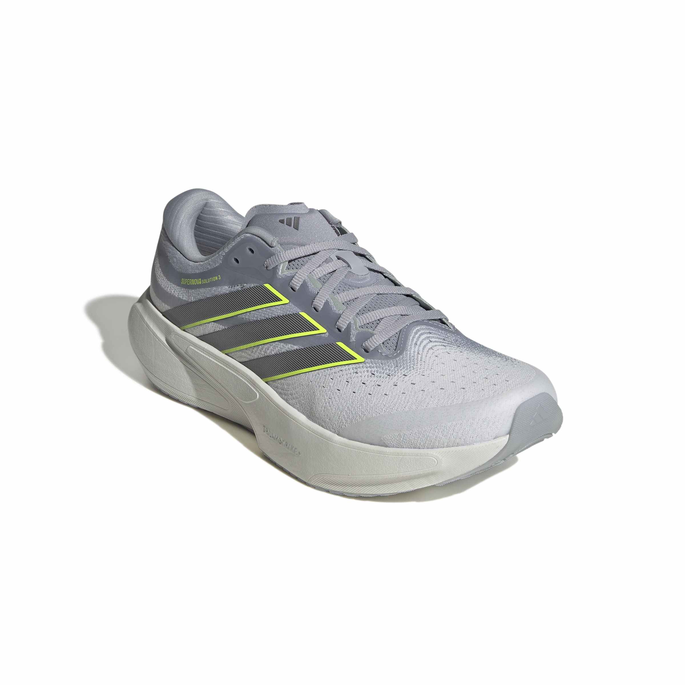 Schrägansicht rechter Schuh von vorne Außenseite