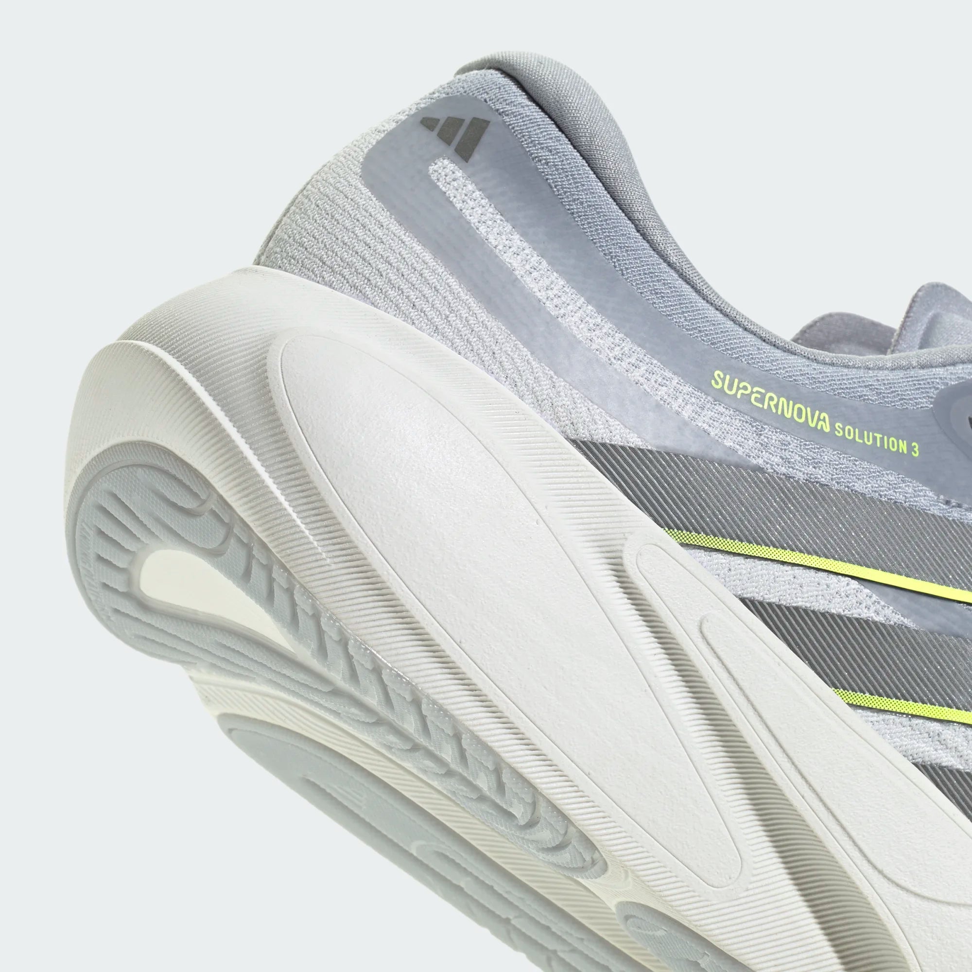 Detailansicht rechter Schuh Fersenbereich