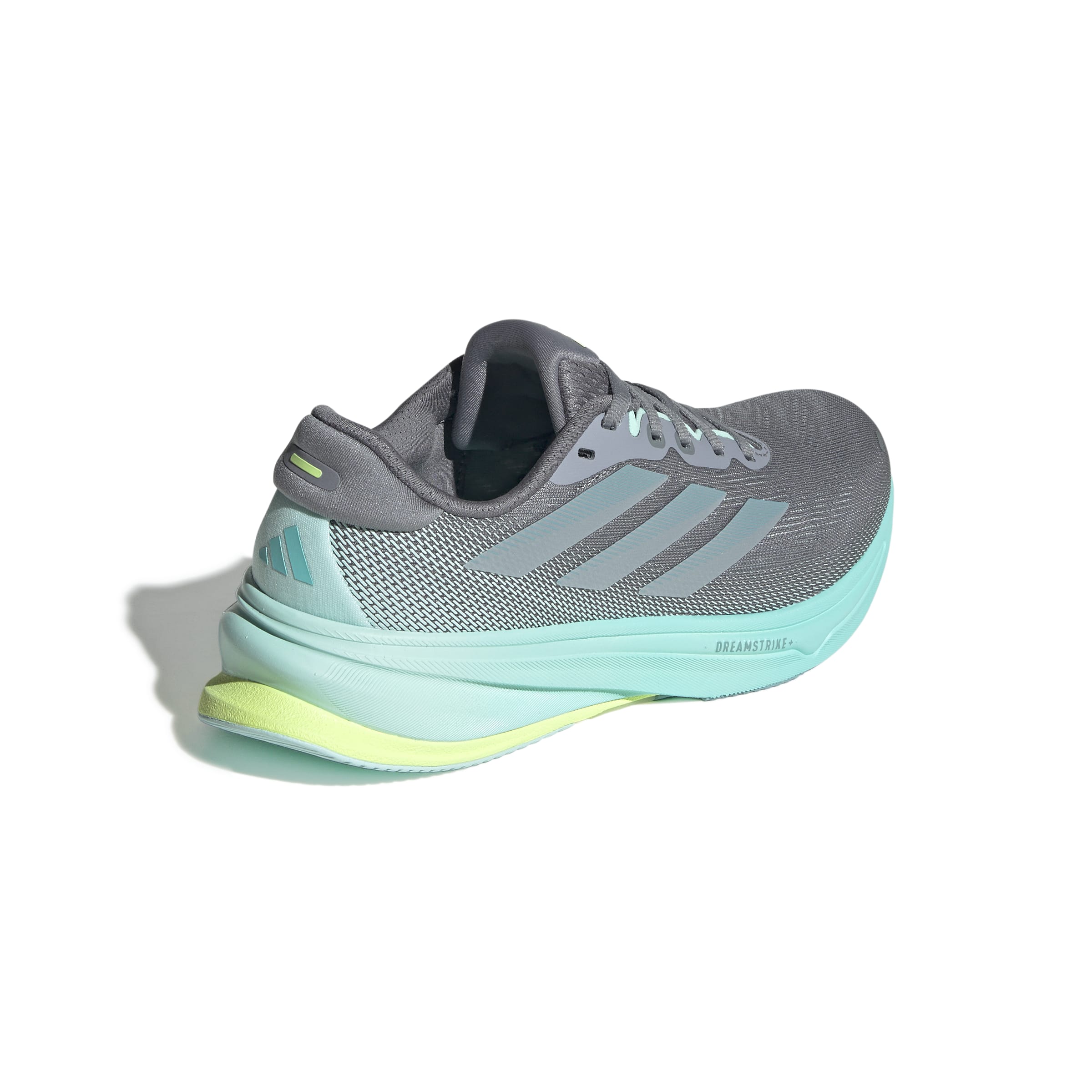 Schrägansicht rechter Schuh von hinten Außenseite
