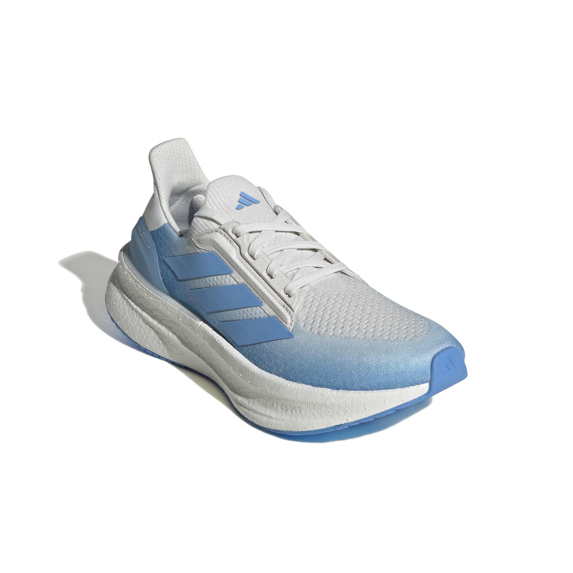 Schrägansicht rechter Schuh von vorne Außenseite