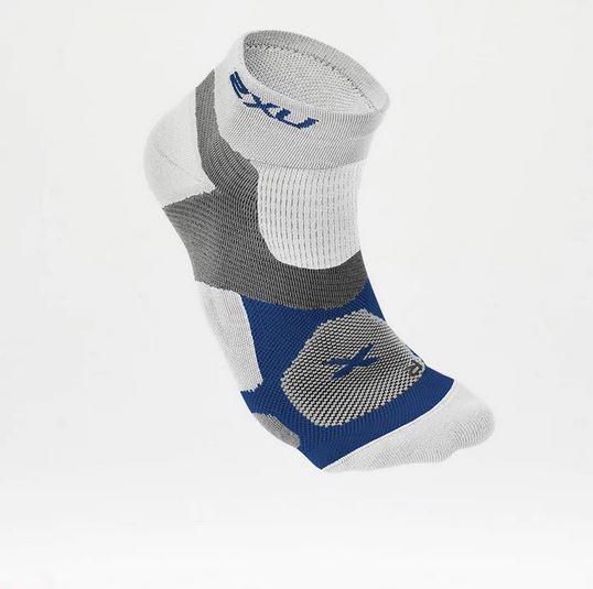 2XU Long Range Vectr Socken, Herren, Weiß/Blau
