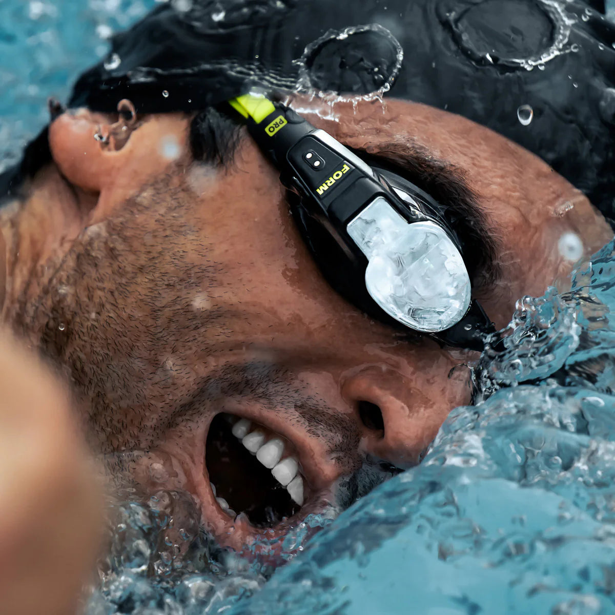FORM Smart Swim Goggle 2 PRO