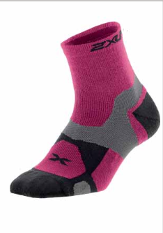 2XU Winter Long Range Vectr Socks, Damen, fuchsia red/black