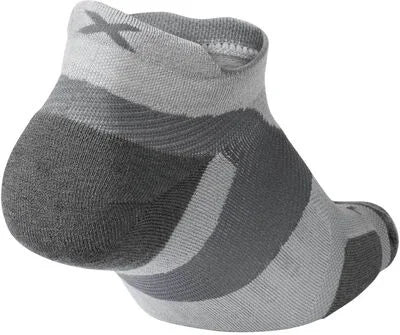 2XU VECTR Merino Light Cushion No Show Socks Grau