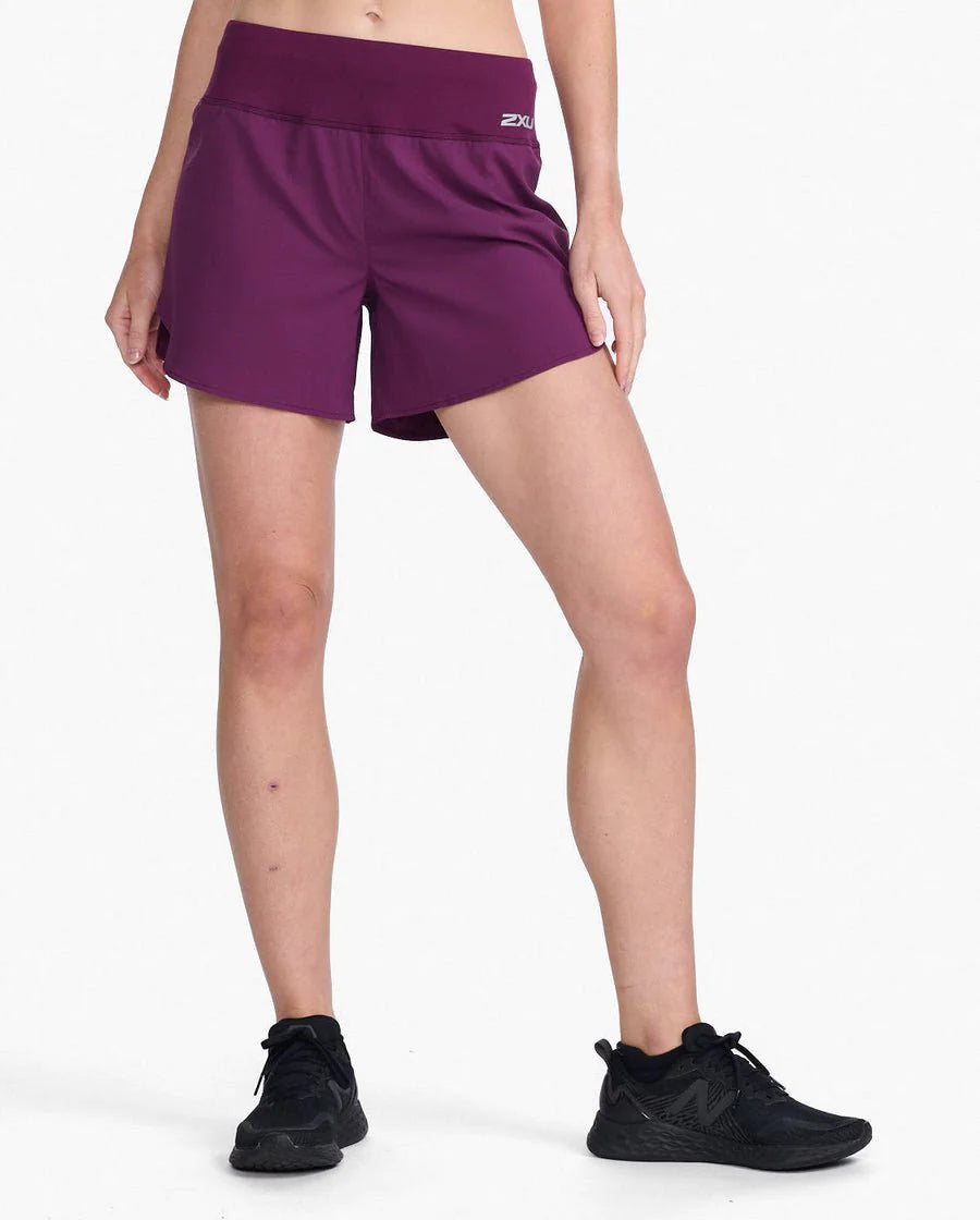 2XU Aero 5 Inch Shorts, Laufshort, Damen, schwarz, violett/silber reflektierend